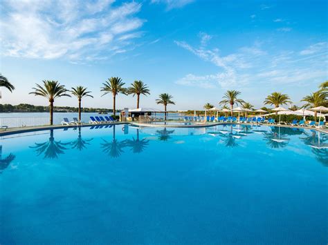 Bellevue club - Now $50 (Was $̶6̶9̶) on Tripadvisor: BelleVue Club, Majorca, Spain. See 10,361 traveler reviews, 6,867 candid photos, and great deals for BelleVue Club, ranked #1,074 of 1,112 hotels in Majorca, Spain and rated 2 of 5 at Tripadvisor. 